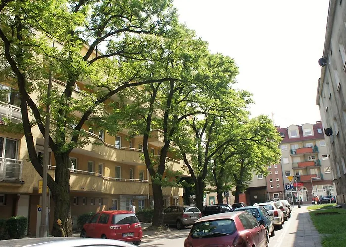 波兹南耶希泽公寓